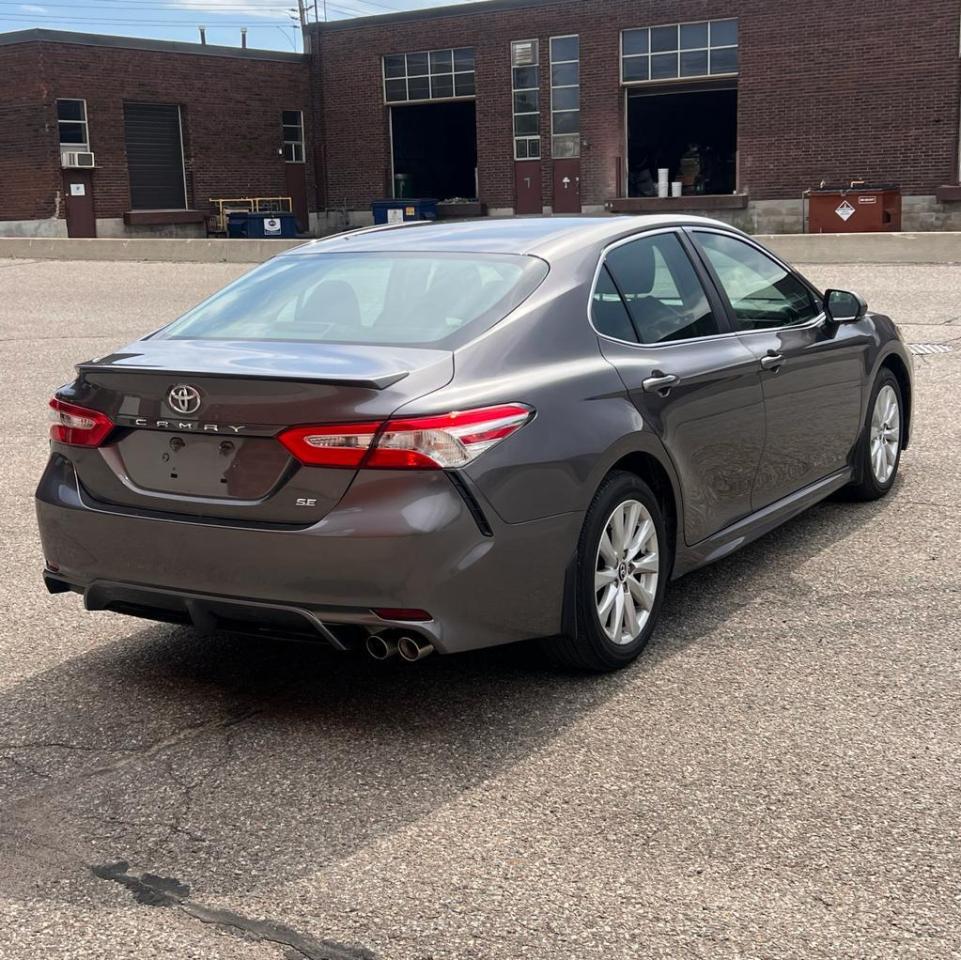2020 Toyota Camry SE, BACKUP CAM, LANE ASSIST, LEATHER SEATS Photo