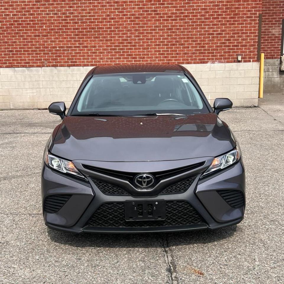 2020 Toyota Camry SE, BACKUP CAM, LANE ASSIST, LEATHER SEATS Photo