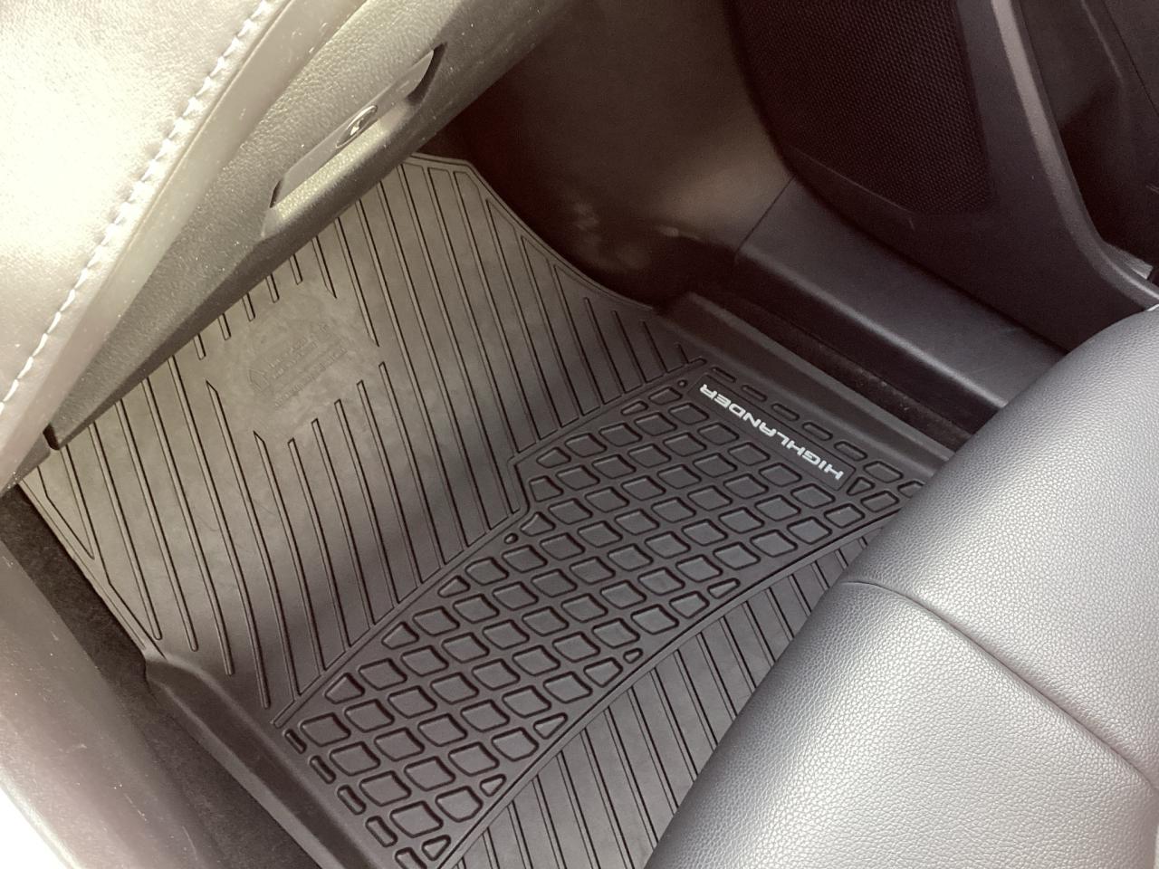 2020 Toyota Highlander XLE AWD Photo