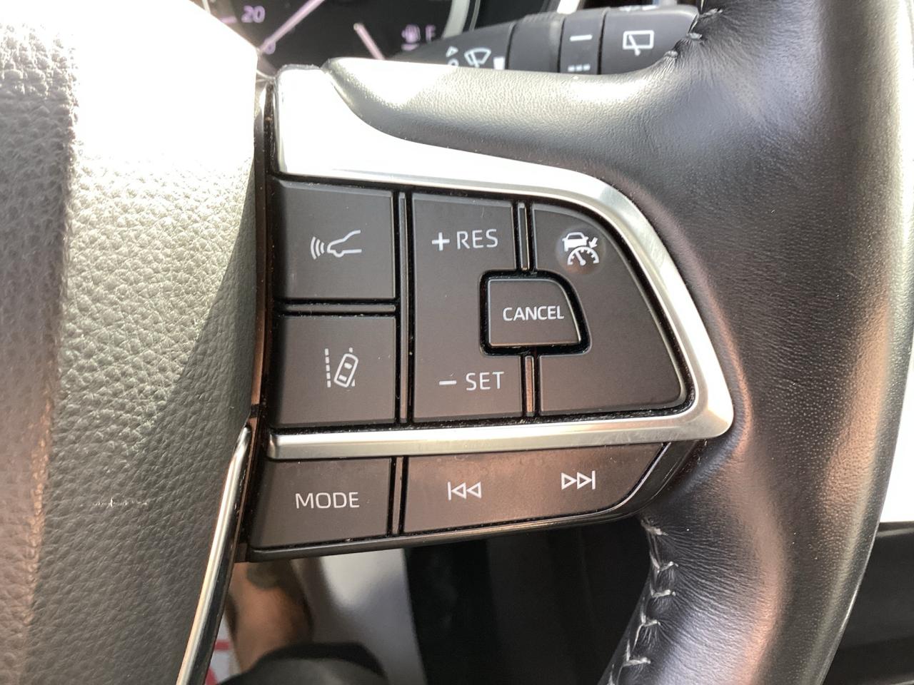 2020 Toyota Highlander XLE AWD Photo