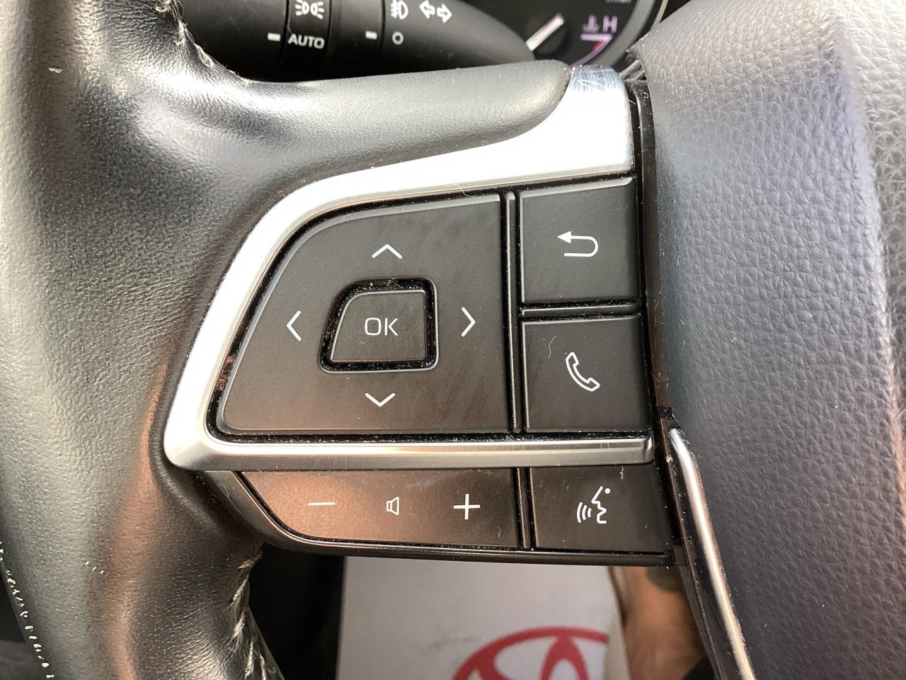 2020 Toyota Highlander XLE AWD Photo