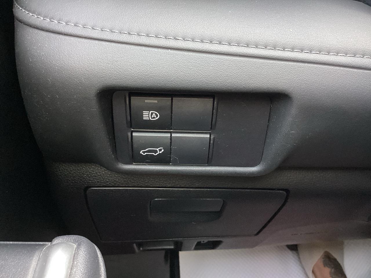 2020 Toyota Highlander XLE AWD Photo