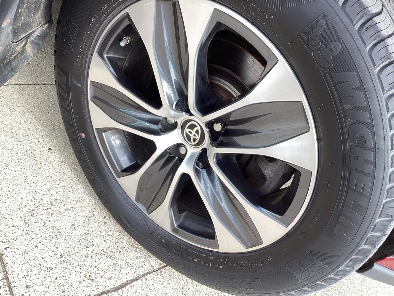 2020 Toyota Highlander XLE AWD Photo