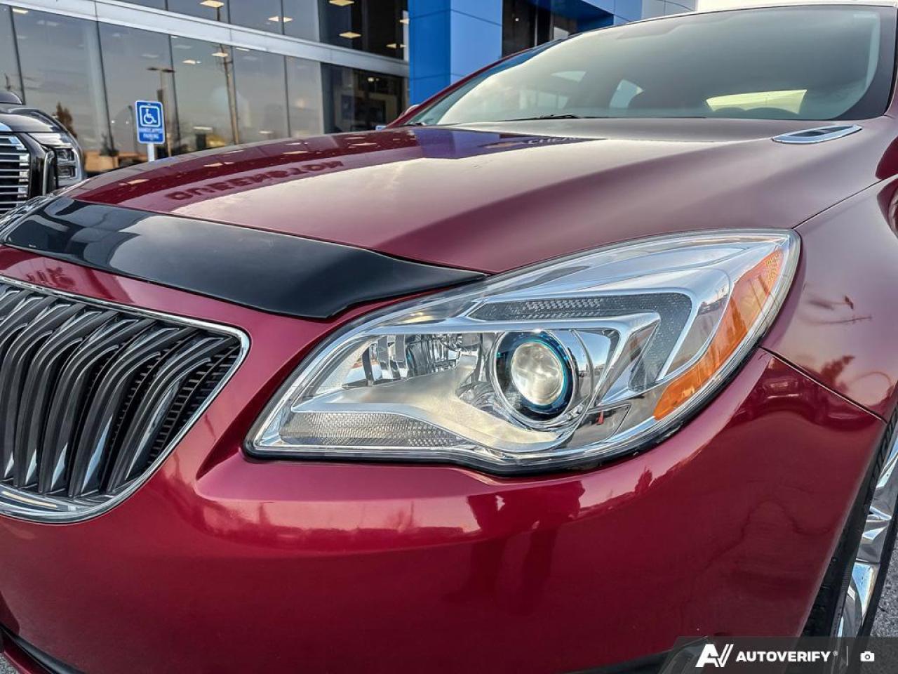2014 Buick Regal Premium II AWD   ONE OWNER   LOW KM   SUNROOF Photo