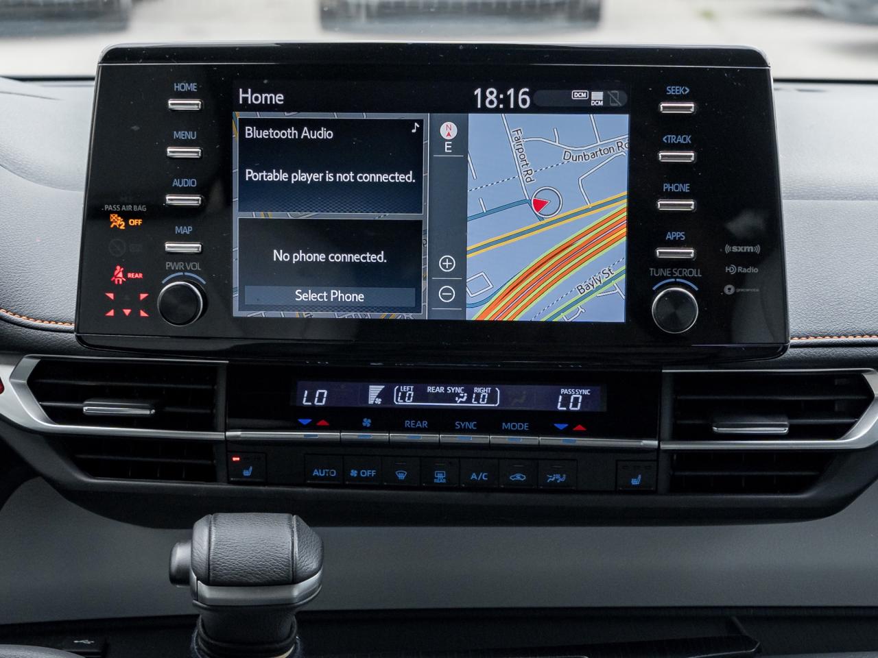 2022 Toyota Sienna XSE 7-Passenger AWD  NAVI  ROOF Photo