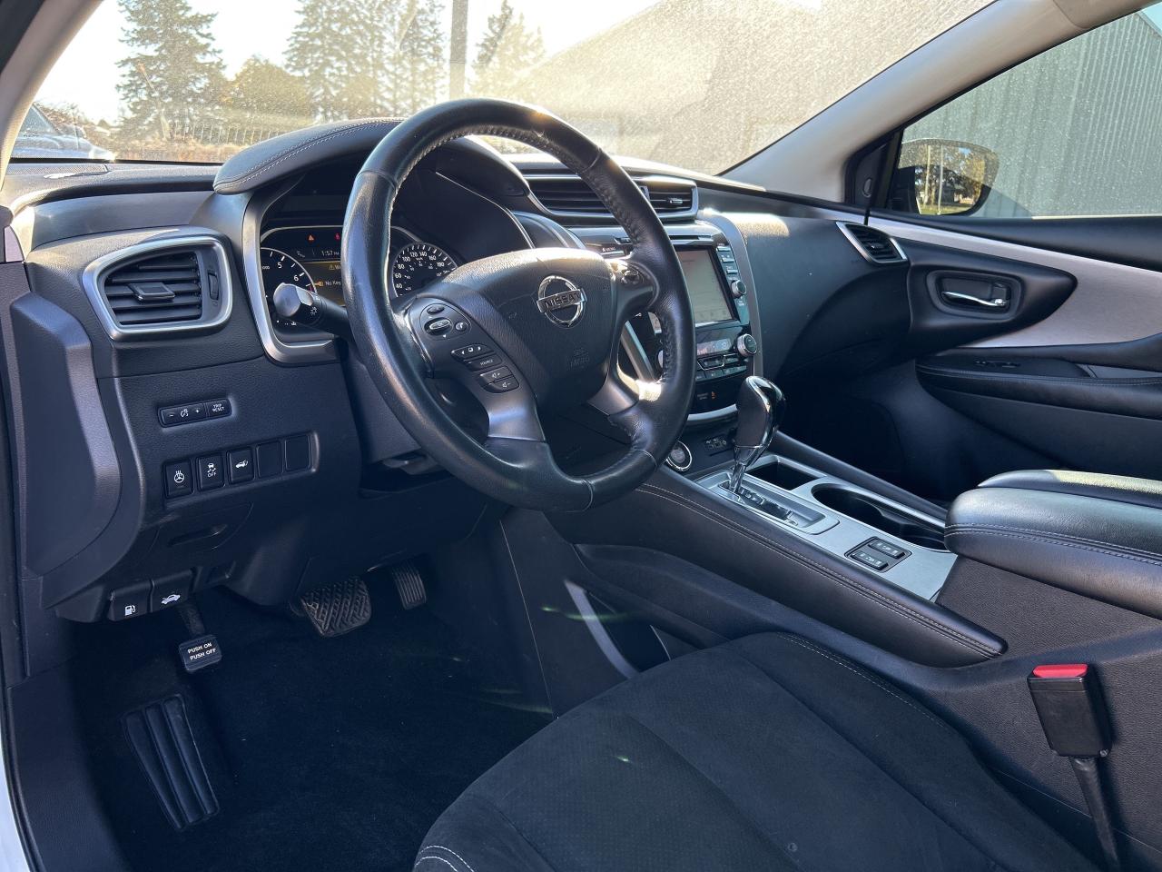 2019 Nissan Murano SV AWD/NAV/PANO ROOF CALL NAPANEE 613-354-2100 Photo