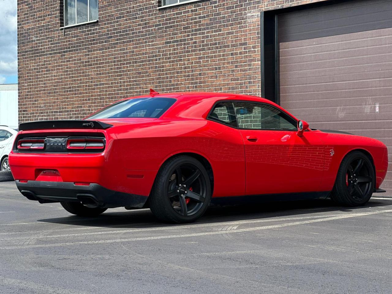 2019 Dodge Challenger SRT Hellcat,700HP, 6.2L ENGINE, ALLOYS Photo3