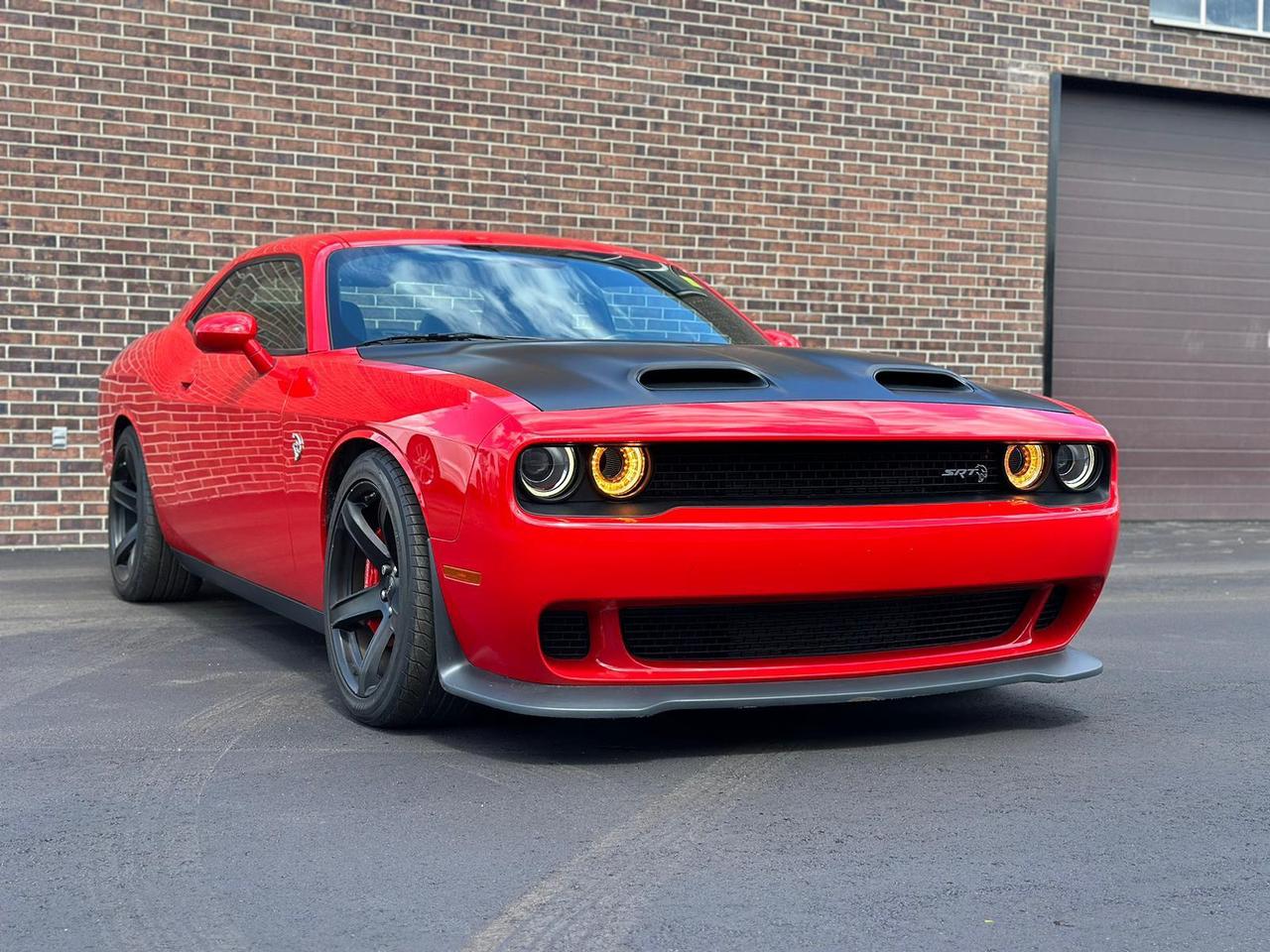 2019 Dodge Challenger SRT Hellcat,700HP, 6.2L ENGINE, ALLOYS Photo0