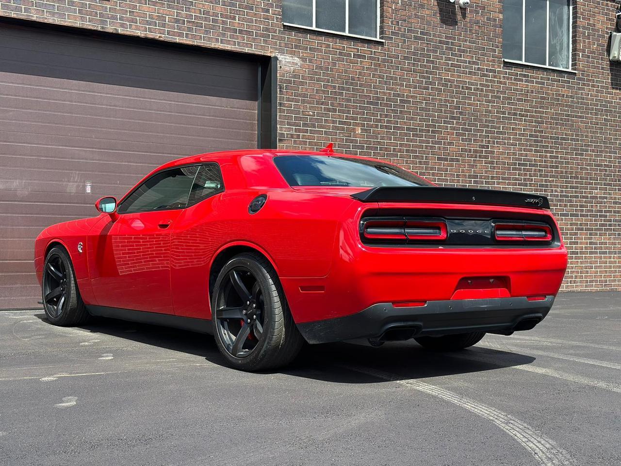 2019 Dodge Challenger SRT Hellcat,700HP, 6.2L ENGINE, ALLOYS Photo