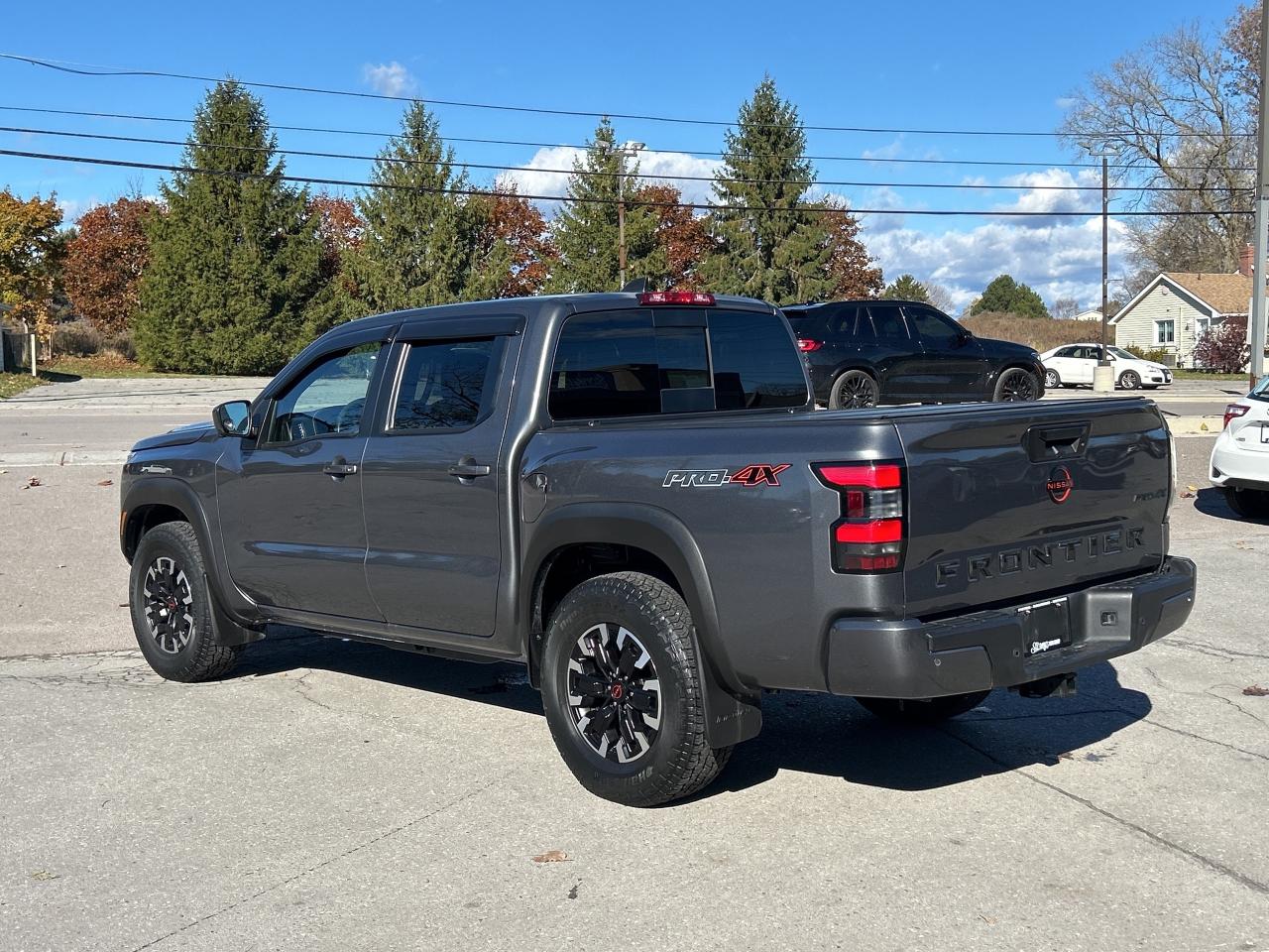2023 Nissan Frontier PRO-4X FULLY LOADED!!! CALL NAPANEE 613-354-2100 Photo