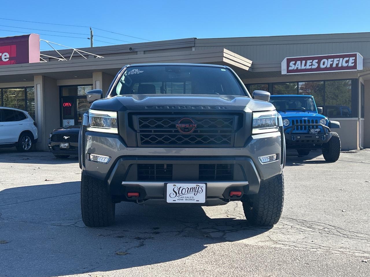 2023 Nissan Frontier PRO-4X FULLY LOADED!!! CALL NAPANEE 613-354-2100 Photo