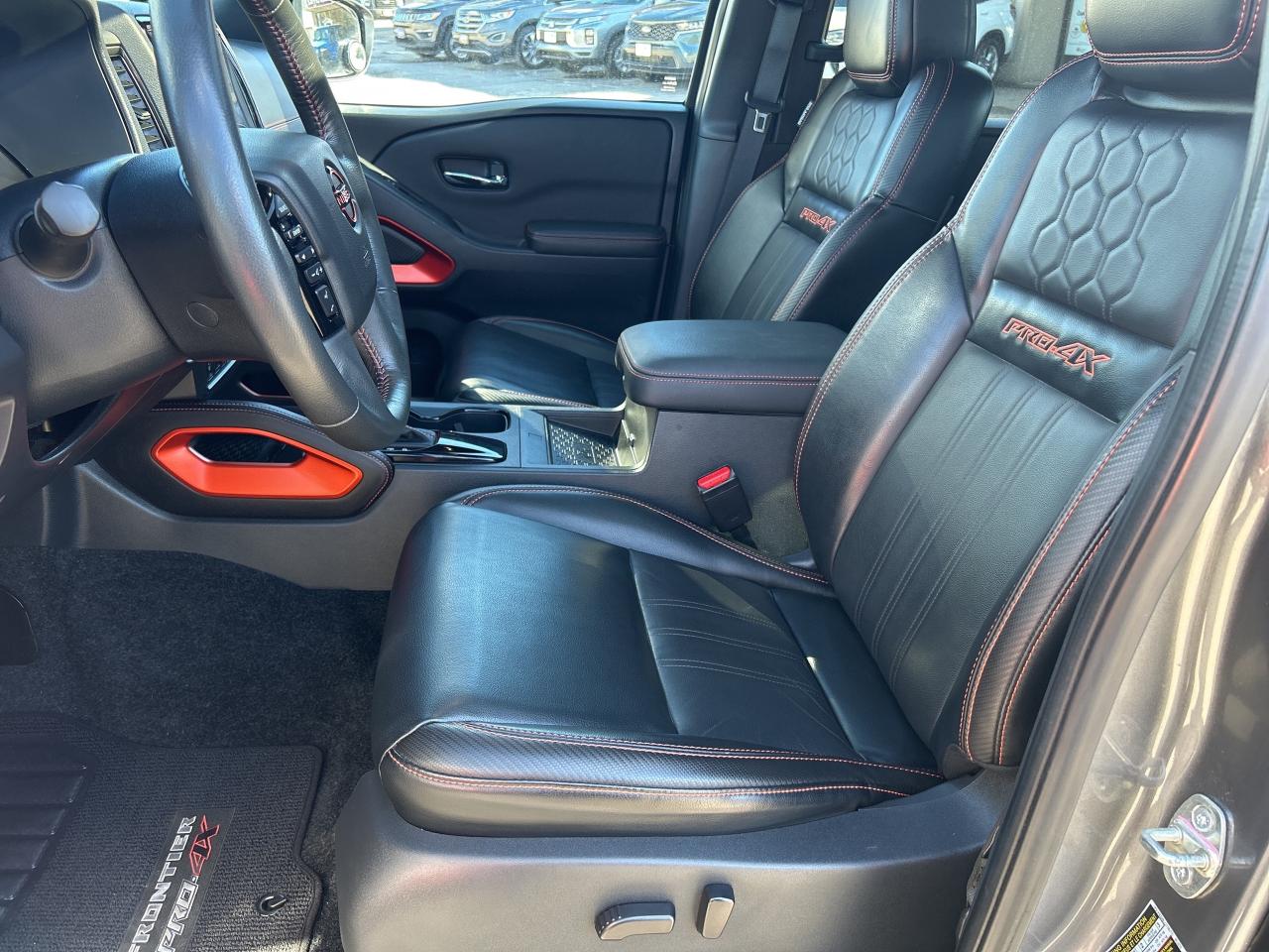 2023 Nissan Frontier PRO-4X FULLY LOADED!!! CALL NAPANEE 613-354-2100 Photo