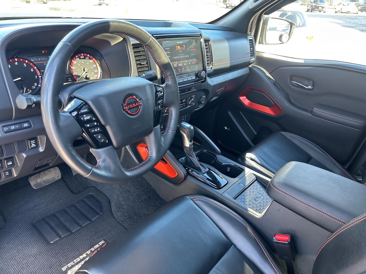 2023 Nissan Frontier PRO-4X FULLY LOADED!!! CALL NAPANEE 613-354-2100 Photo