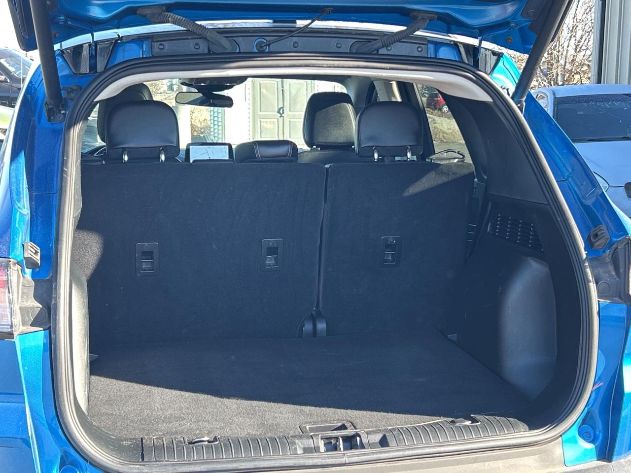 2021 Ford Escape SEL AWD/LEATHER/NAV/PANO SUNROOF CALL NAPANEE Photo