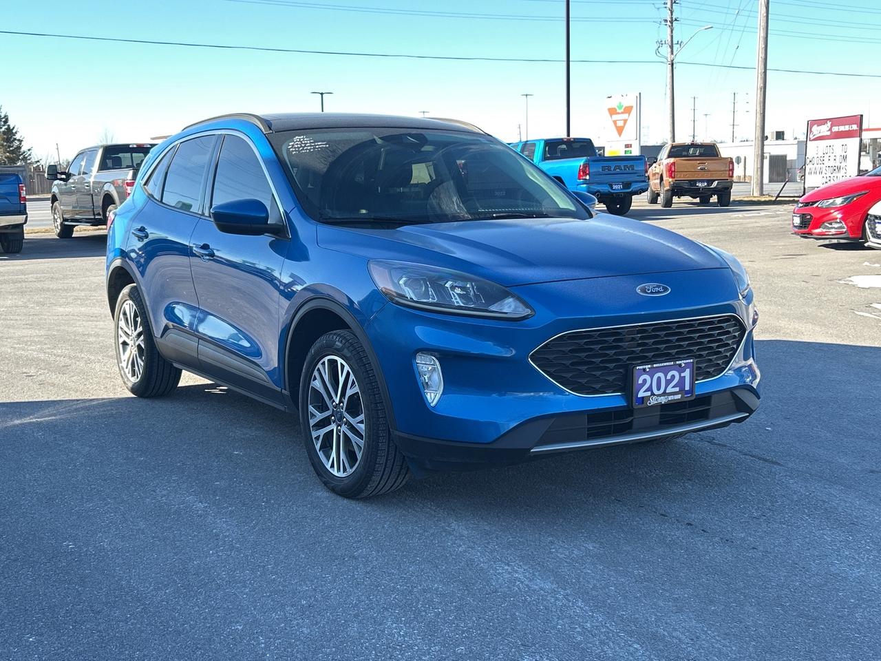 2021 Ford Escape SEL AWD/LEATHER/NAV/PANO SUNROOF CALL NAPANEE Photo