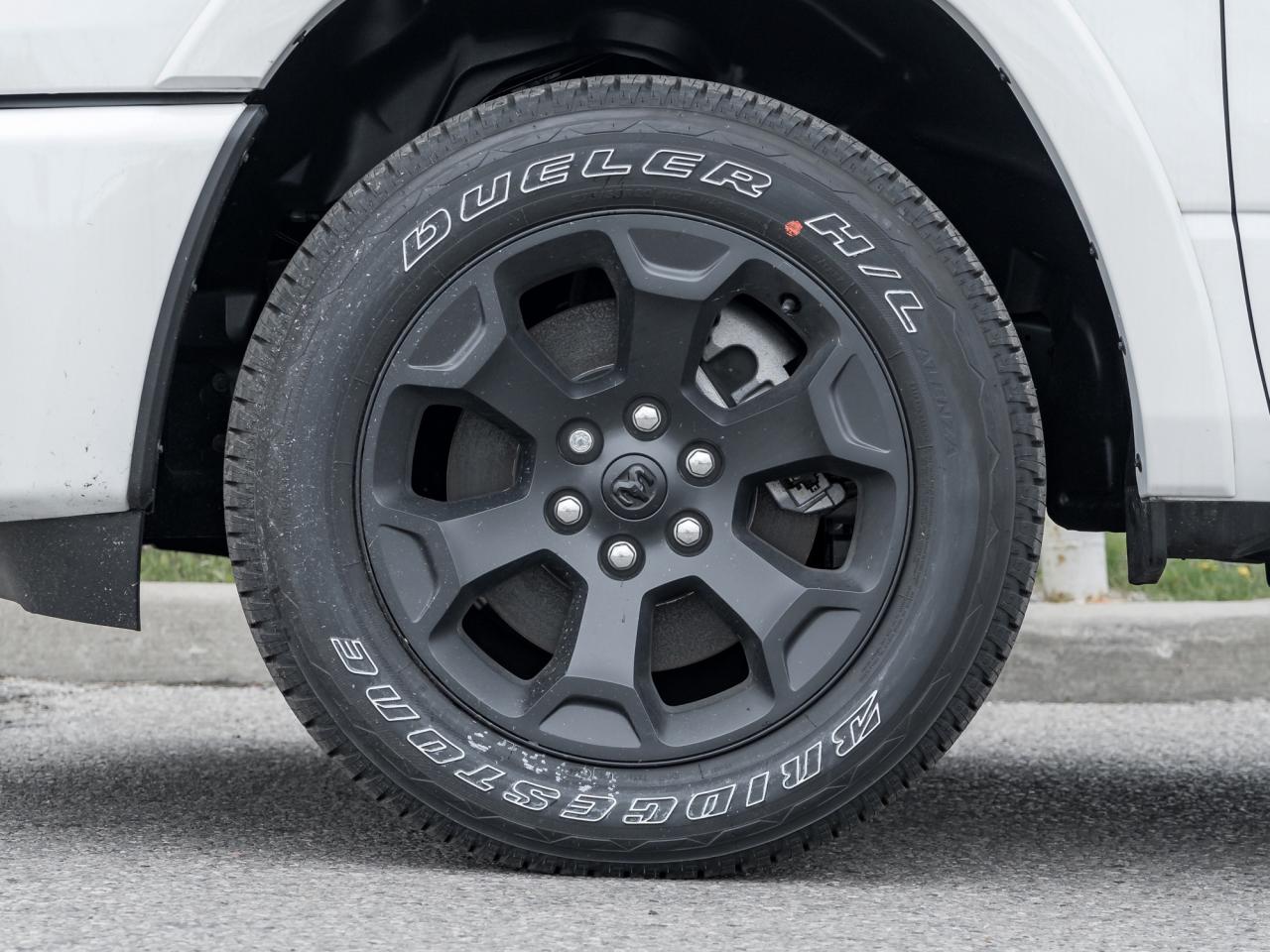 2025 RAM 1500 Big Horn   TECHNOLOGY GRP  NIGHT EDITION  TR BRAKE Photo3