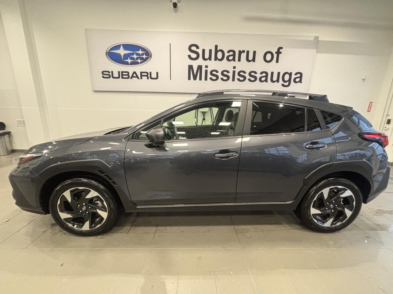 2025 Subaru Crosstrek LIMITED   DEALER DEMO   CLEAN CARFAX  NAVI SUNROOF Photo3