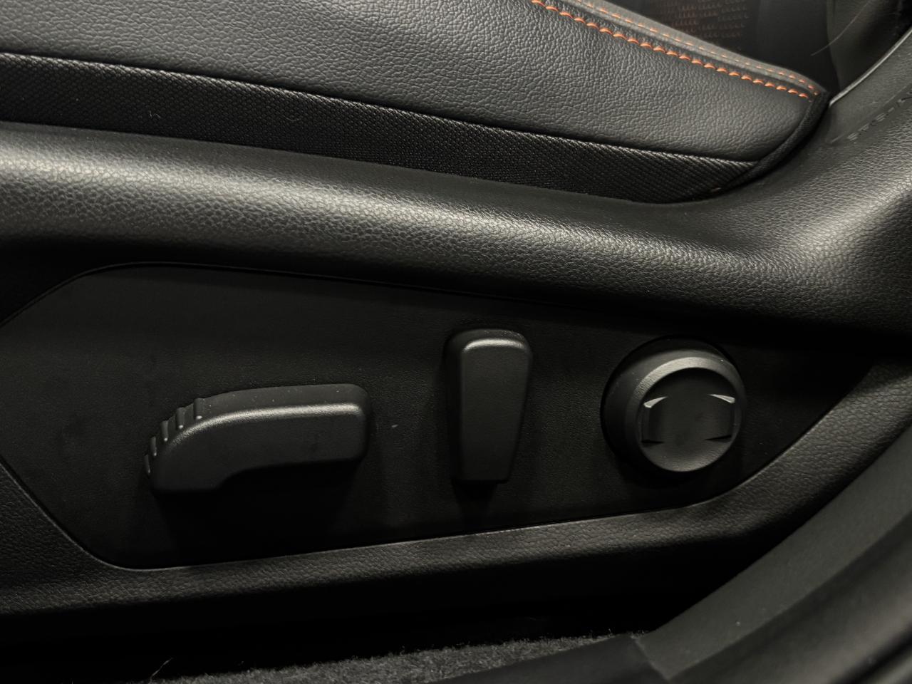 2025 Subaru Crosstrek LIMITED   DEALER DEMO   CLEAN CARFAX  NAVI SUNROOF Photo