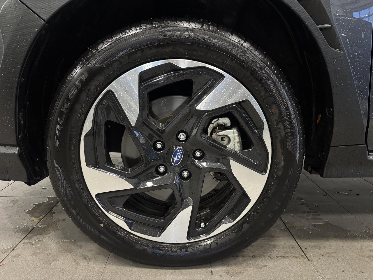 2025 Subaru Crosstrek LIMITED   DEALER DEMO   CLEAN CARFAX  NAVI SUNROOF Photo