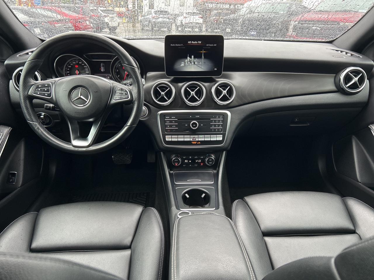 2019 Mercedes-Benz GLA GLA 250 LEATHER/ROOF/NAV **CALL 613-961-8848 Photo