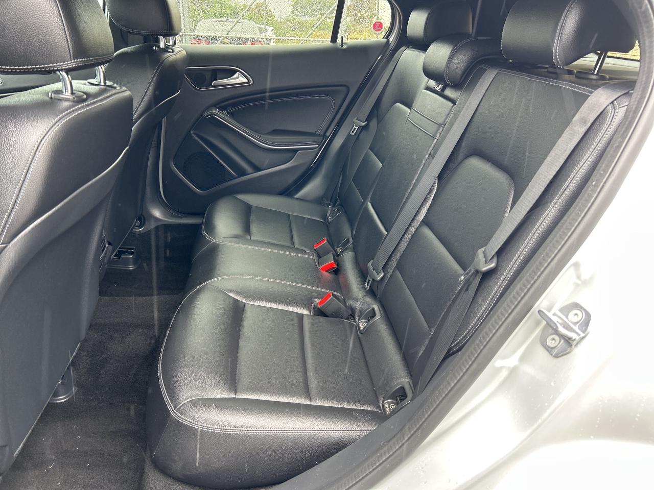 2019 Mercedes-Benz GLA GLA 250 LEATHER/ROOF/NAV **CALL 613-961-8848 Photo