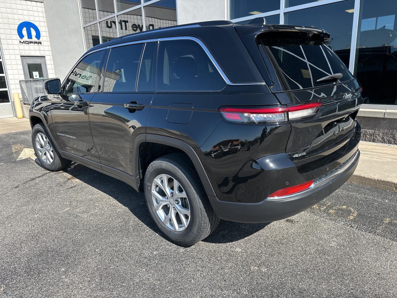 2022 Jeep Grand Cherokee Limited Photo