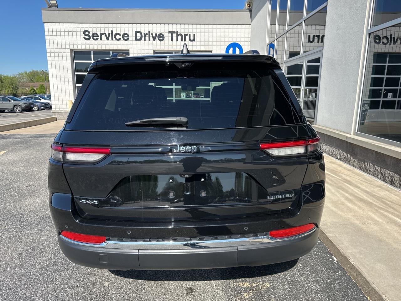 2022 Jeep Grand Cherokee Limited Photo4
