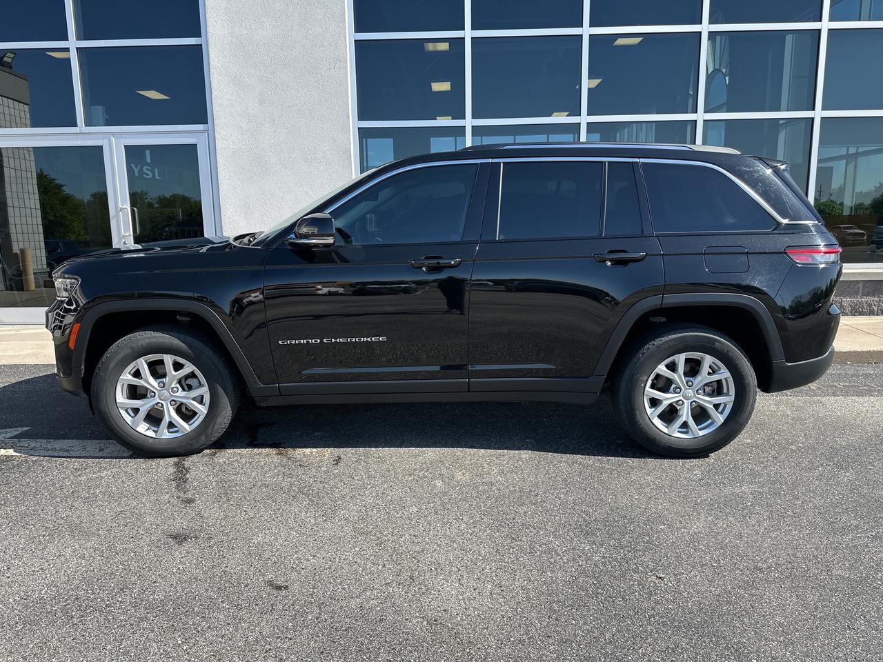 2022 Jeep Grand Cherokee Limited Photo