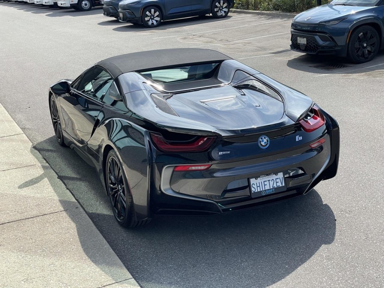 2019 BMW i8 ROADSTER ULTRA RARE, SUPER CLEAN! Brand new tires! Photo