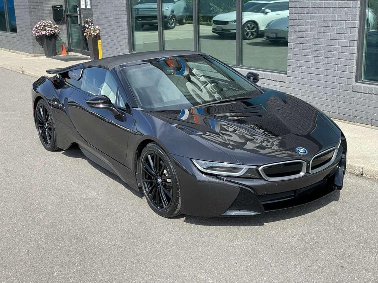 2019 BMW i8 ROADSTER ULTRA RARE, SUPER CLEAN! Brand new tires! Photo