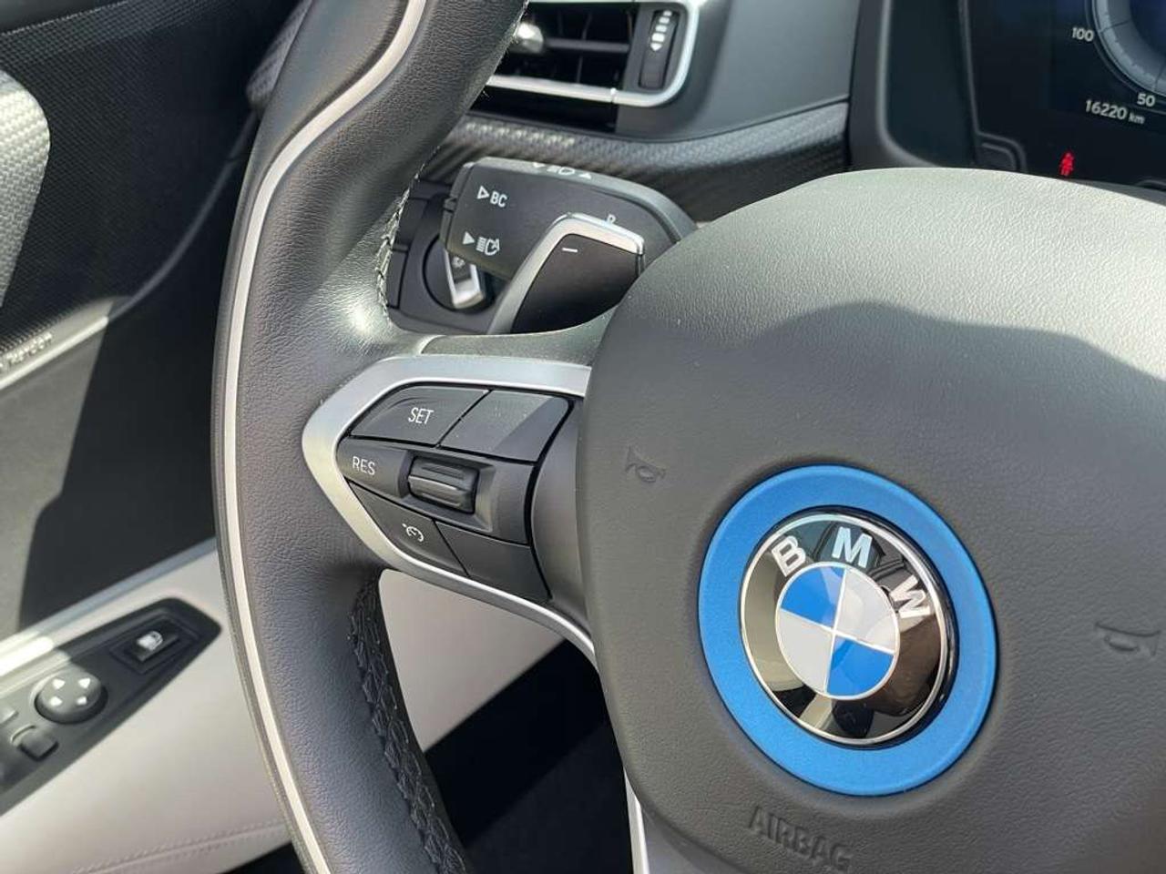 2019 BMW i8 ROADSTER ULTRA RARE, SUPER CLEAN! Brand new tires! Photo