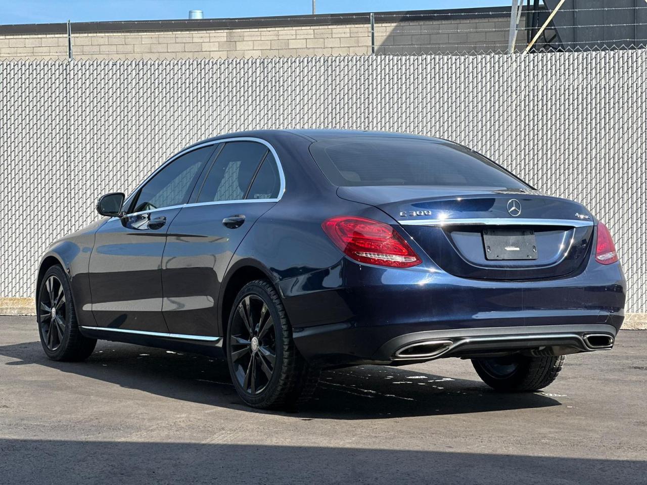 2016 Mercedes-Benz C-Class C300, SUNROOF, ALLOYS, LEATHER SEATS Photo3