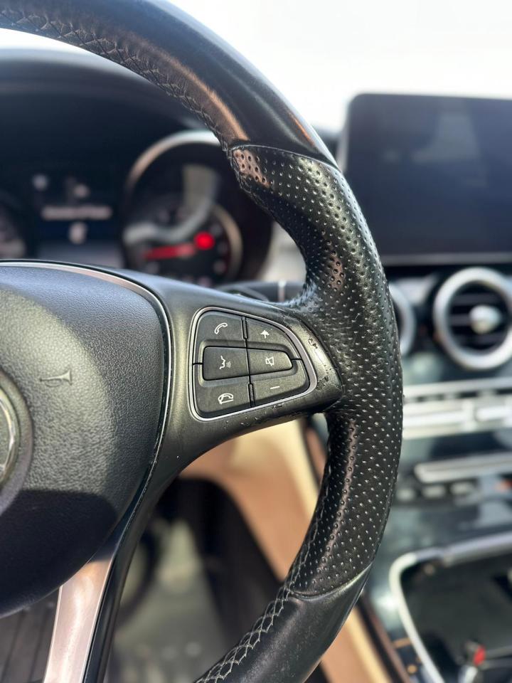 2016 Mercedes-Benz C-Class C300, SUNROOF, ALLOYS, LEATHER SEATS Photo