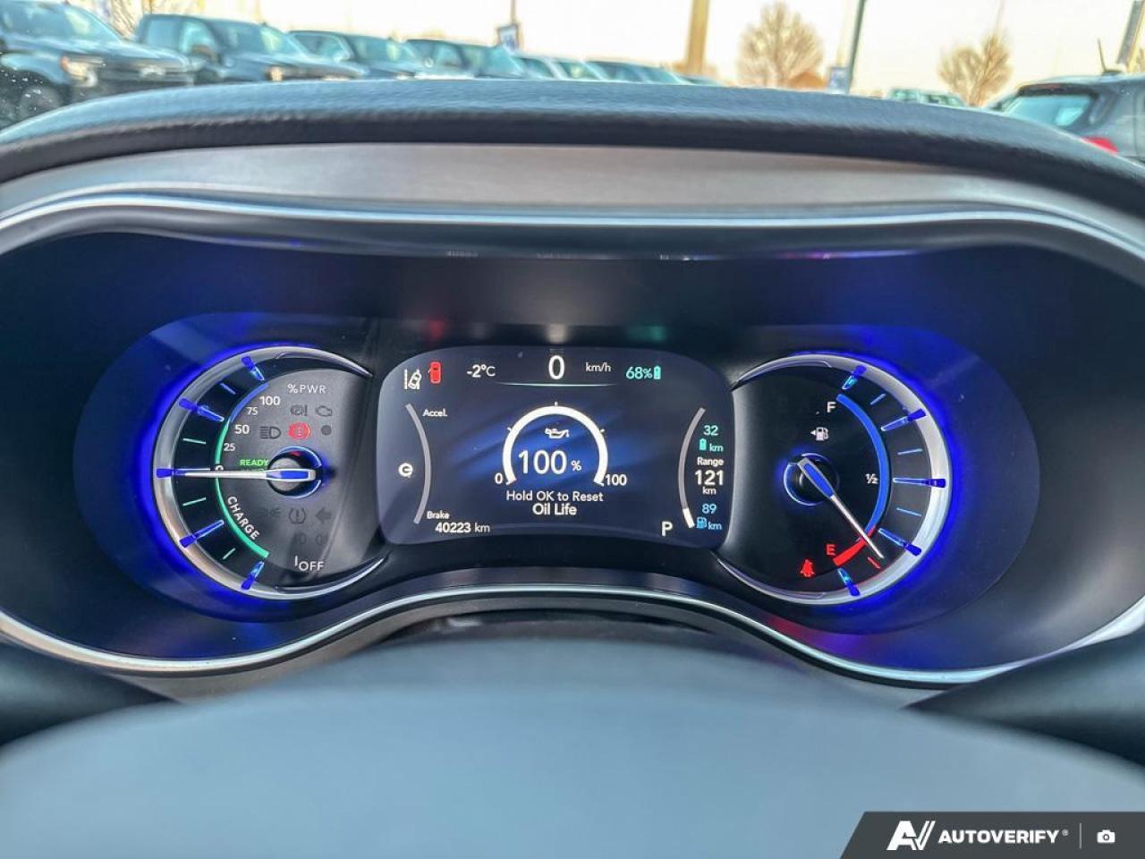 2024 Chrysler Pacifica Hybrid Pinnacle   HTD WHEEL   PANO ROOF   LEATHER Photo