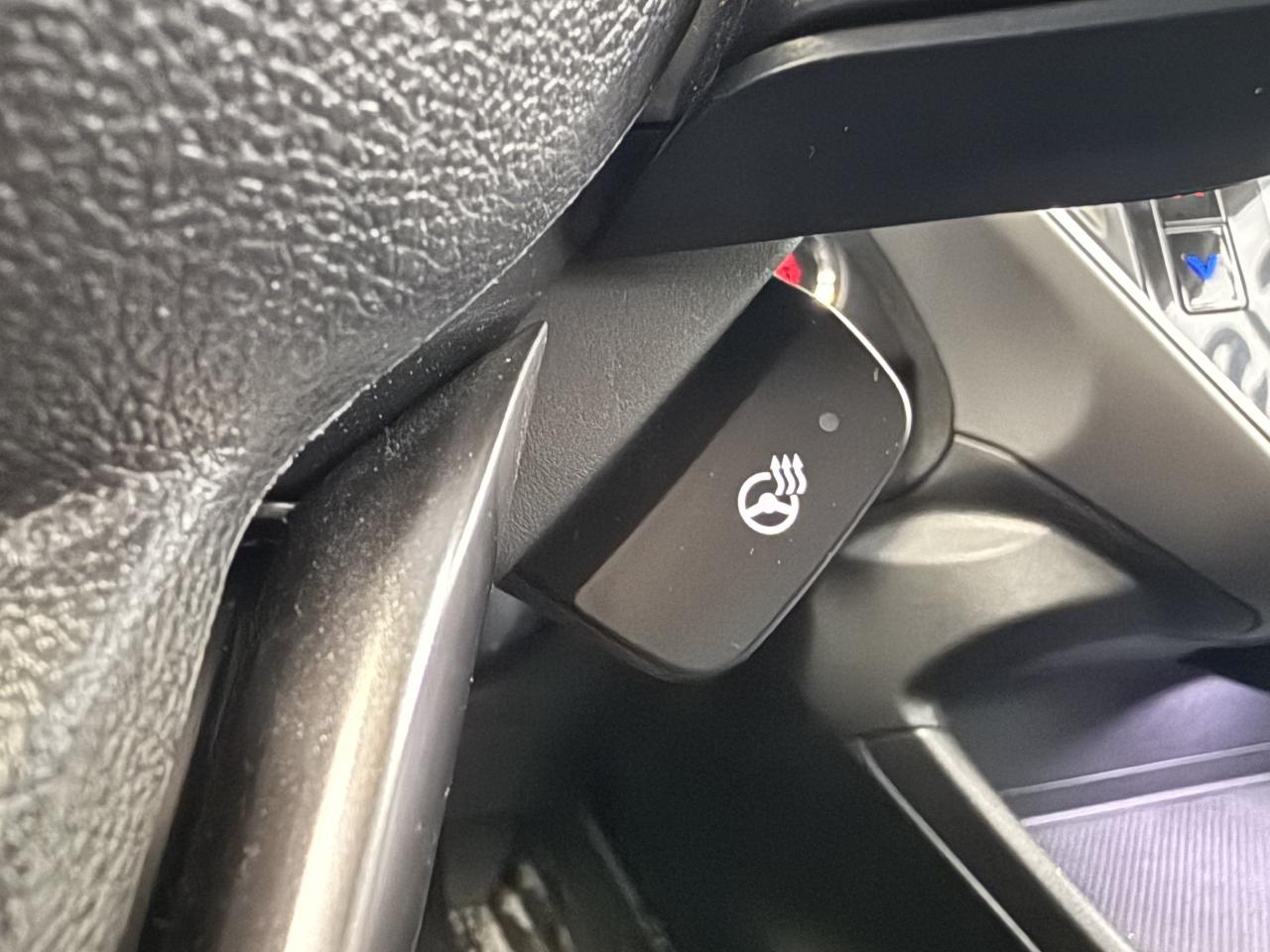 2024 Subaru Crosstrek TOURING   1OWNER   HEATED STEERING   APPLE CARPLAY Photo