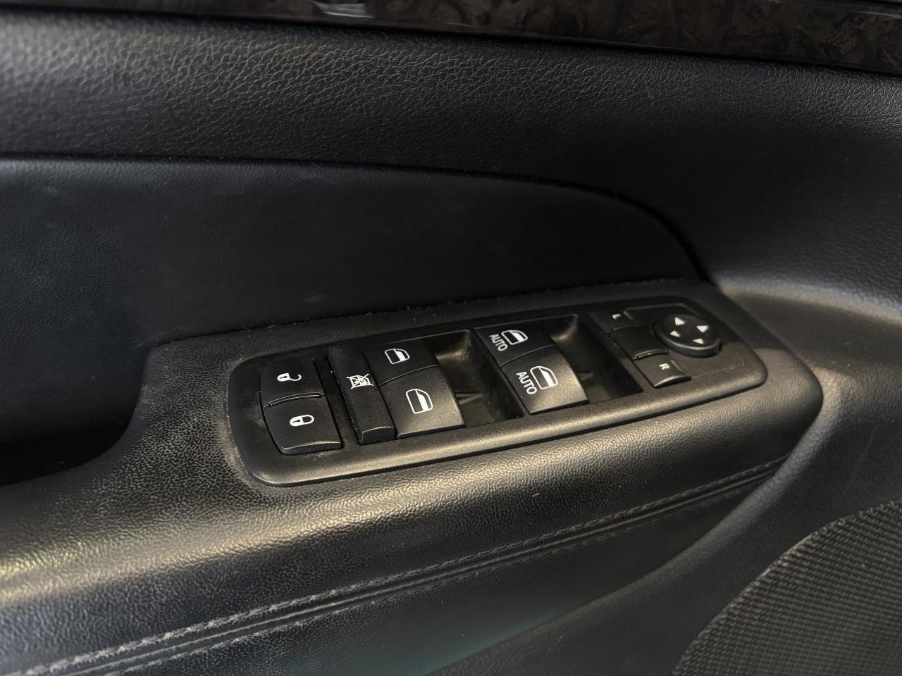 2012 Jeep Grand Cherokee 4WD   LAREDO   PUSH TO START   SOLD AS IS Photo