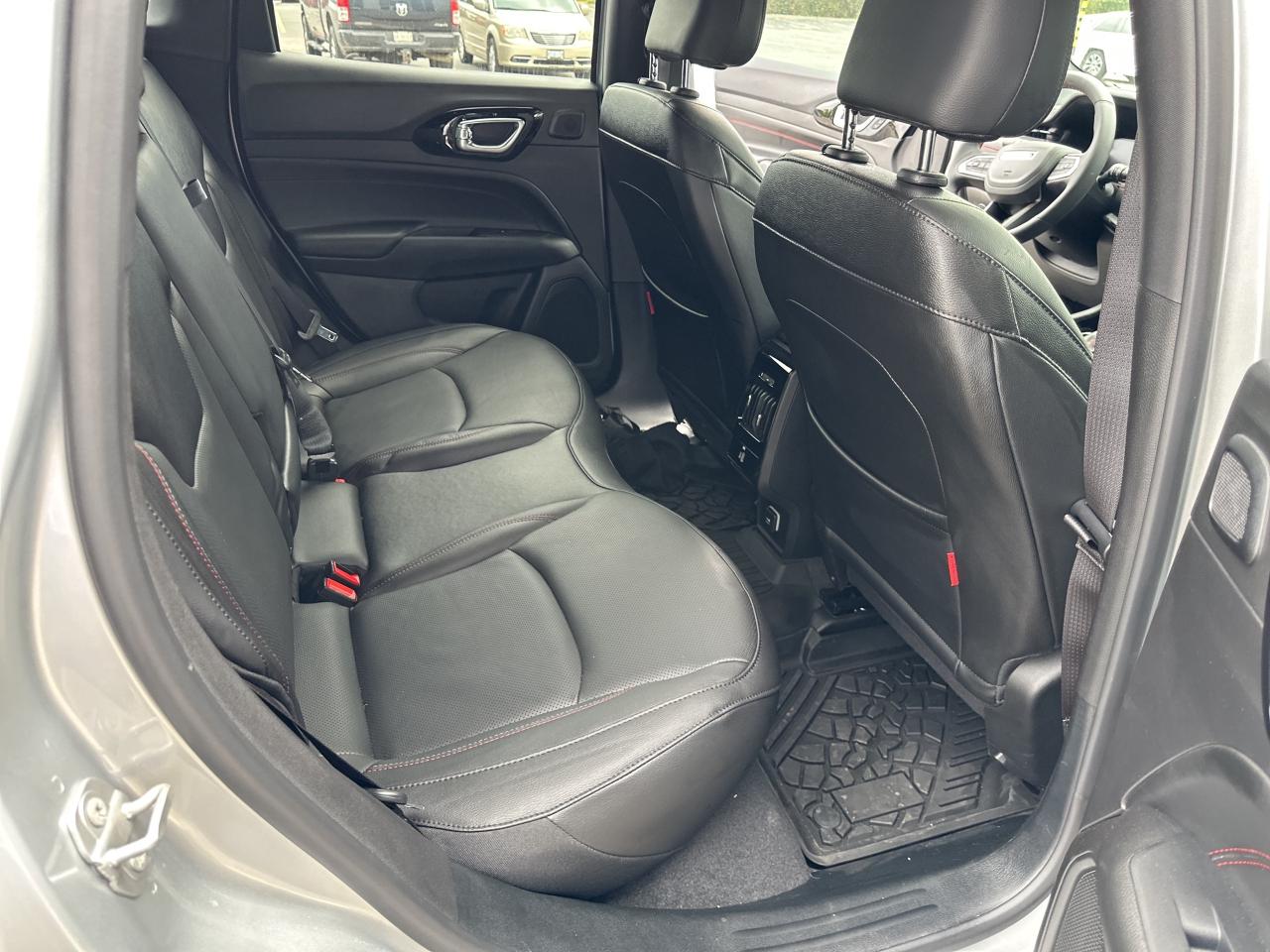 2025 Jeep Compass Trailhawk Elite Photo