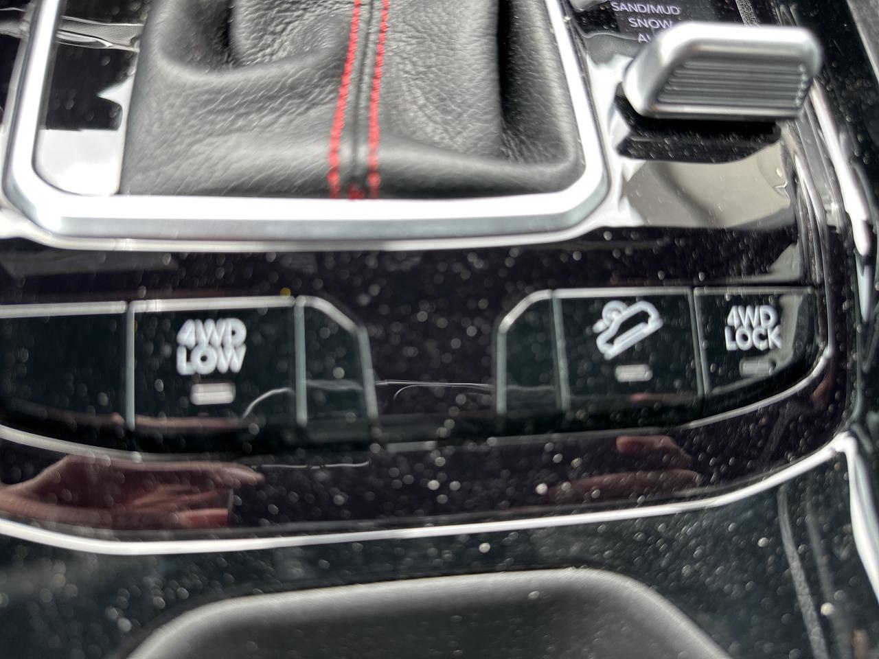 2025 Jeep Compass Trailhawk Elite Photo