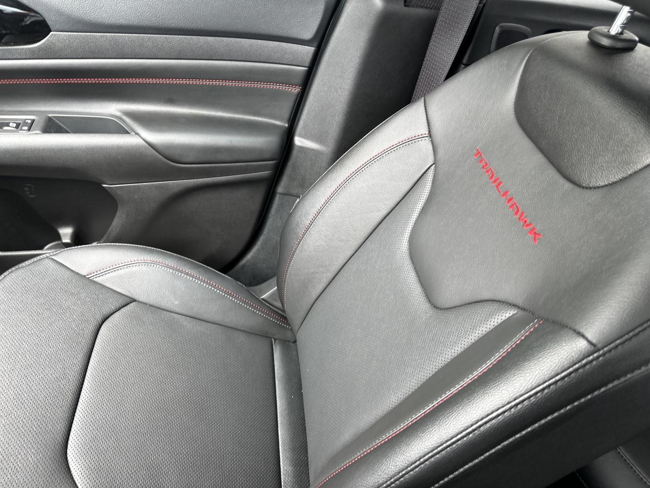 2025 Jeep Compass Trailhawk Elite Photo