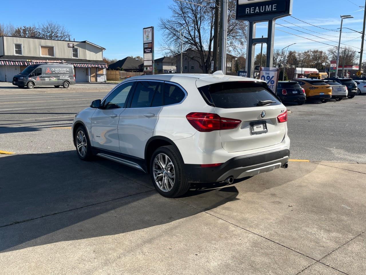2018 BMW X1 xDrive28i LOW KM LOCAL TRADE Photo