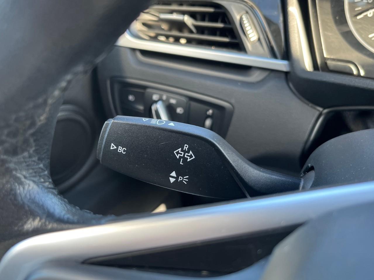 2018 BMW X1 xDrive28i LOW KM LOCAL TRADE Photo