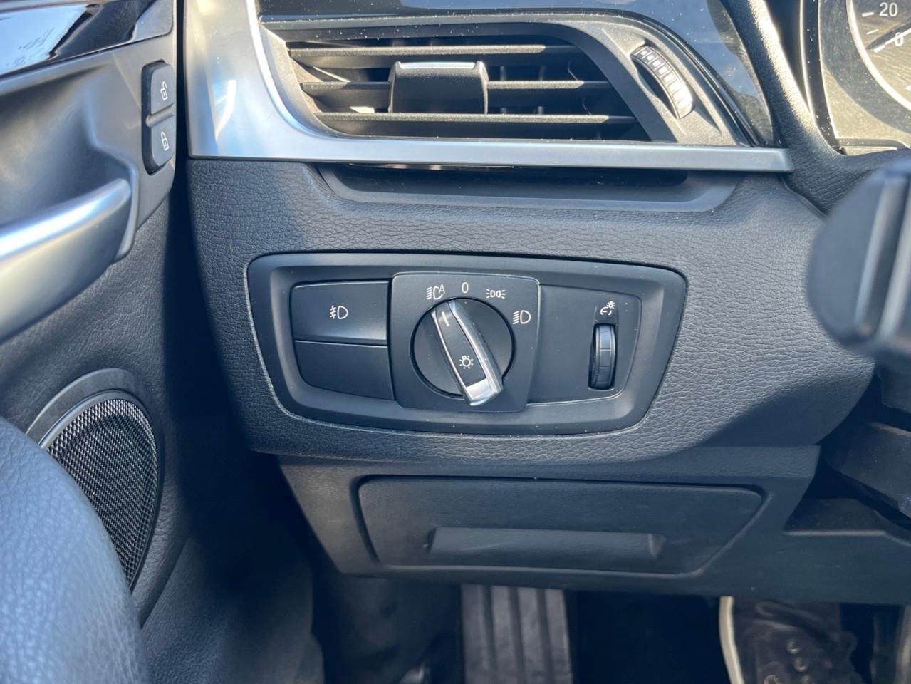 2018 BMW X1 xDrive28i LOW KM LOCAL TRADE Photo