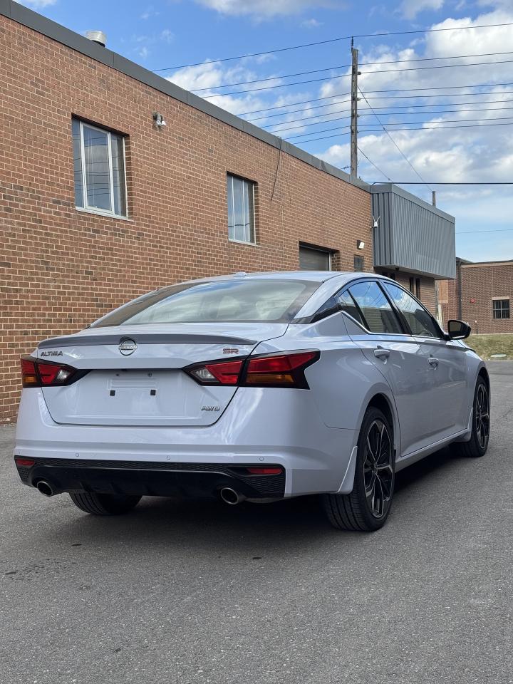2023 Nissan Altima SR AWD, SUNROOF, LEATHER, HEATED SEATS Photo