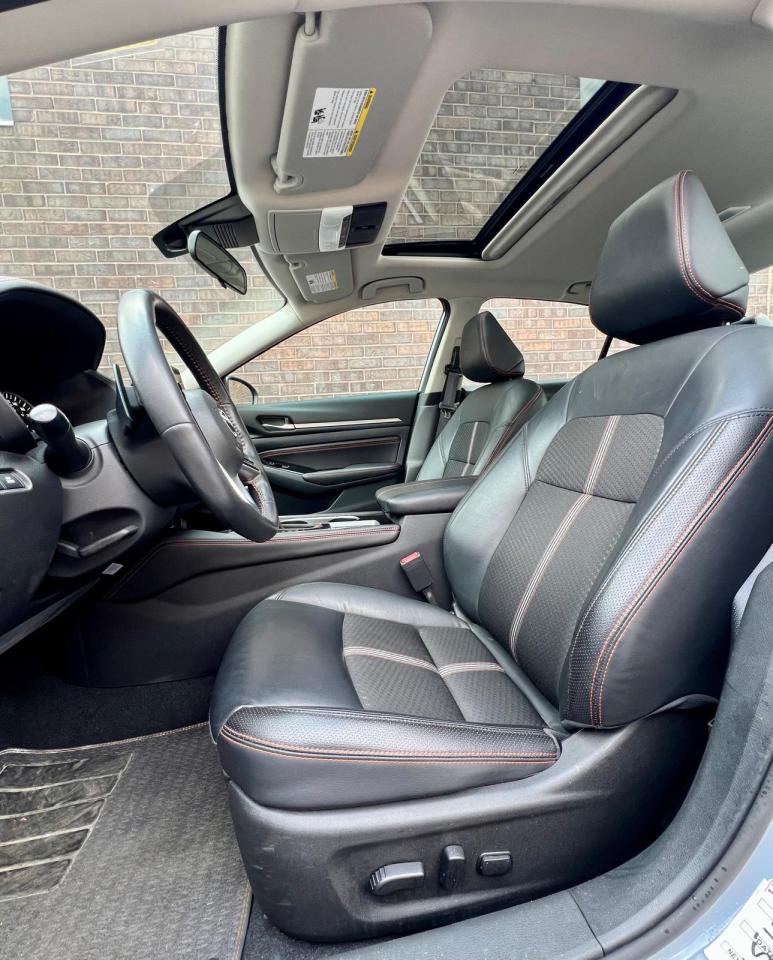 2023 Nissan Altima SR AWD, SUNROOF, LEATHER, HEATED SEATS Photo