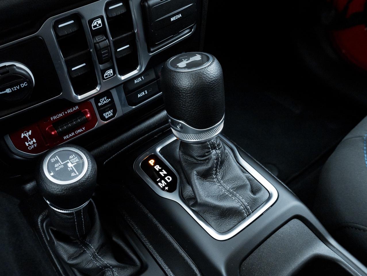 2024 Jeep Wrangler Rubicon  TECH GRP WINCH GRP  CONVENIENCE GRP Photo