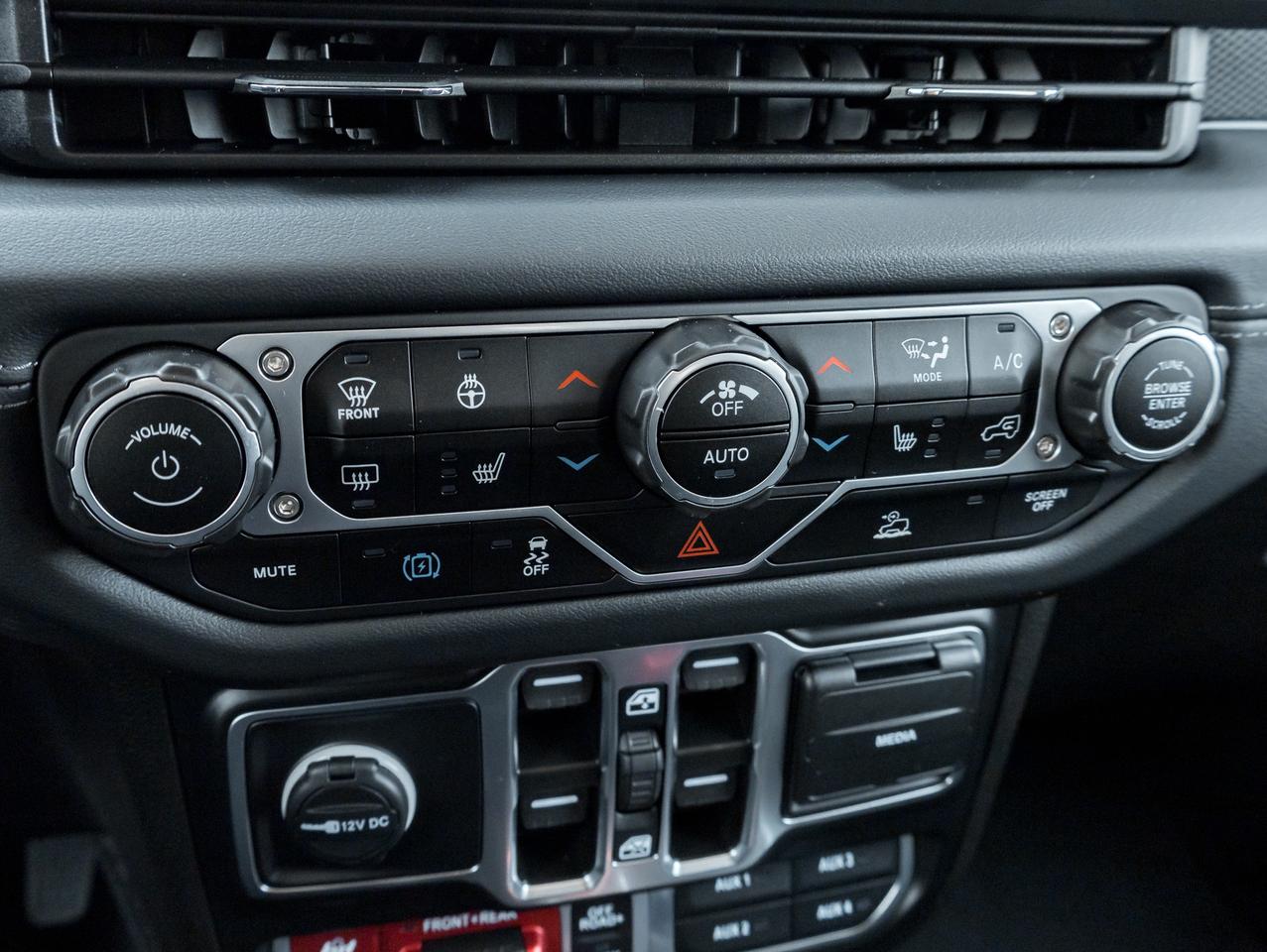 2024 Jeep Wrangler Rubicon  TECH GRP WINCH GRP  CONVENIENCE GRP Photo