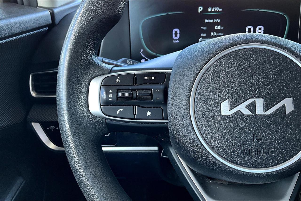 2023 Kia Sportage LX FWD   Heated Seats   Apple CarPlay/Android Auto Photo