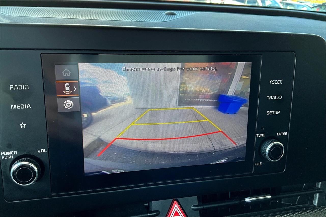 2023 Kia Sportage LX FWD   Heated Seats   Apple CarPlay/Android Auto Photo