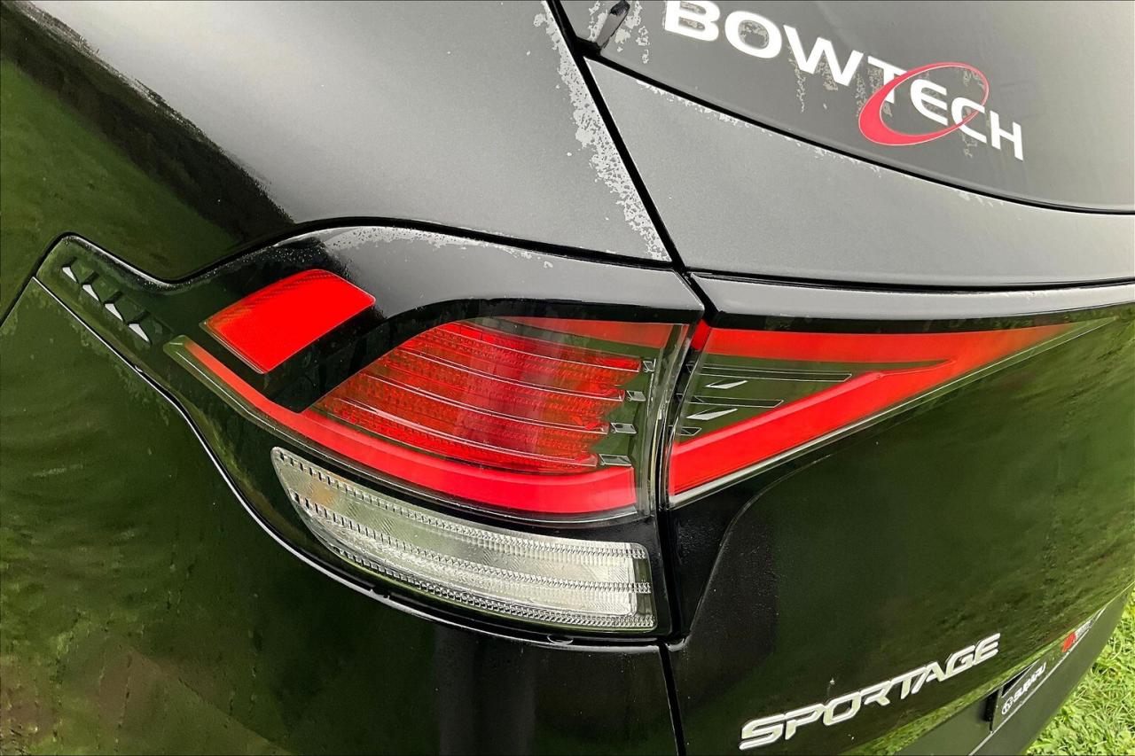 2023 Kia Sportage LX FWD   Heated Seats   Apple CarPlay/Android Auto Photo