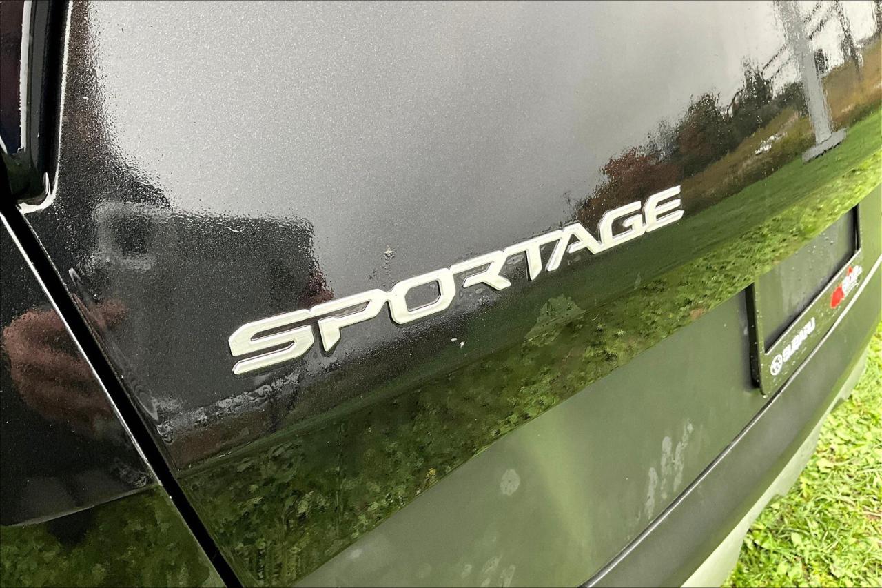 2023 Kia Sportage LX FWD   Heated Seats   Apple CarPlay/Android Auto Photo